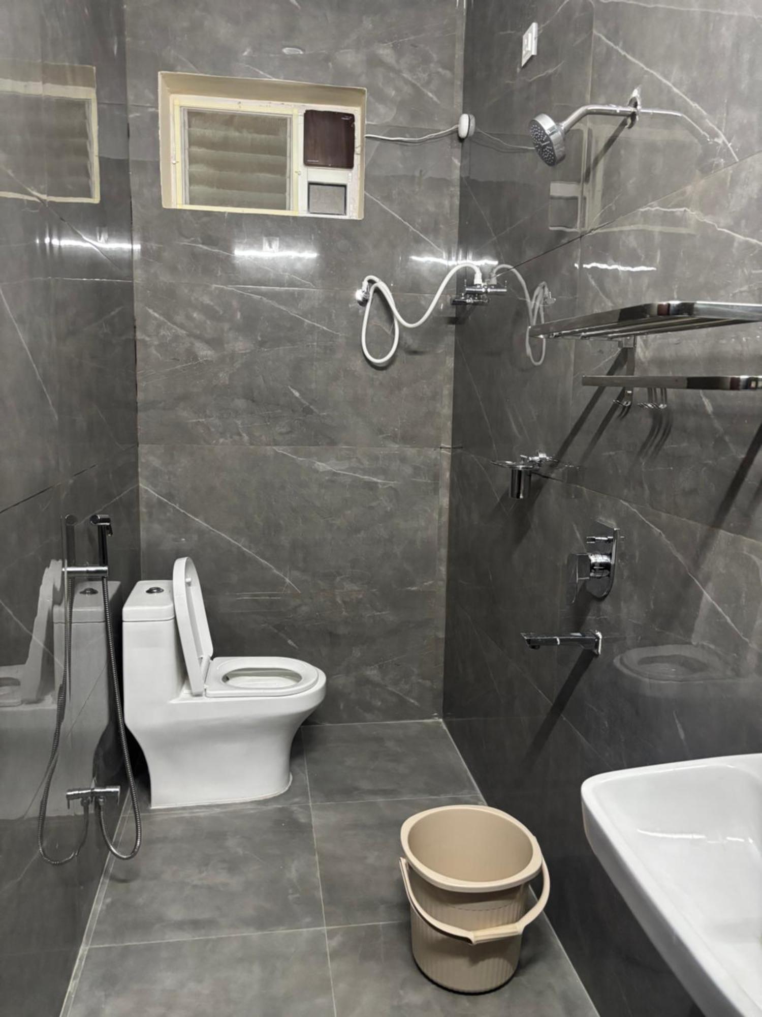 Nest Inn Homestay Τιρουπάτι Εξωτερικό φωτογραφία