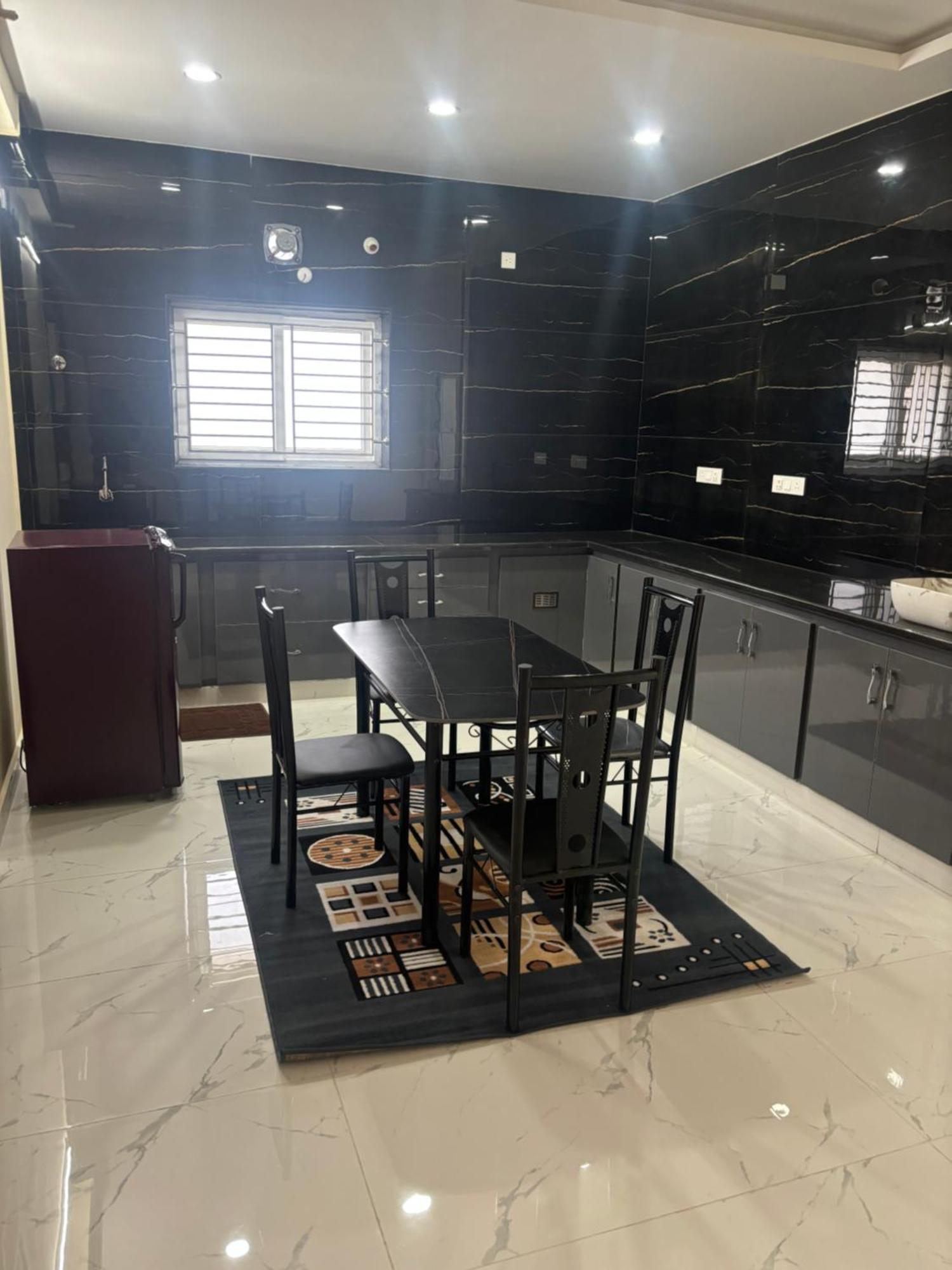 Nest Inn Homestay Τιρουπάτι Εξωτερικό φωτογραφία